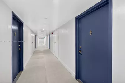 2655 Collins Ave #1407, Miami Beach, FL 33140 - Photo 30