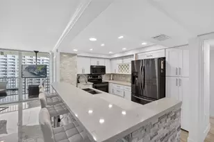 2655 Collins Ave, Miami Beach, FL 33140 - Photo 2