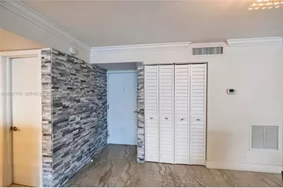 2655 Collins Ave #1407, Miami Beach, FL 33140 - Photo 12