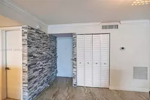 2655 Collins Ave, Miami Beach, FL 33140 - Photo 12
