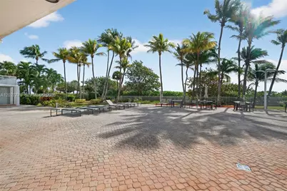 2655 Collins Ave #1407, Miami Beach, FL 33140 - Photo 48