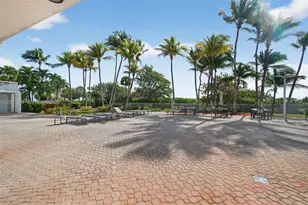 2655 Collins Ave, Miami Beach, FL 33140 - Photo 48