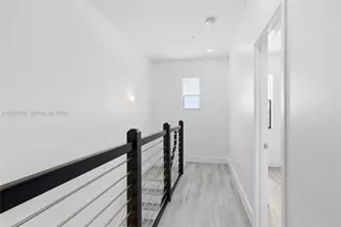 10473 NW 82nd St, Doral, FL 33178 - Photo 16
