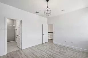 10473 NW 82nd St, Doral, FL 33178 - Photo 18
