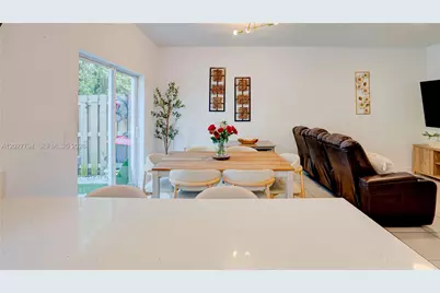 12453 NW 23rd Ct, Miami, FL 33167 - Photo 16