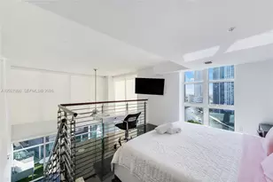 41 SE 5th St, Miami, FL 33131 - Photo 34