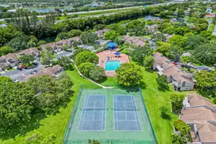 15723 Woodgate Pl, Sunrise, FL 33326 - Photo 10