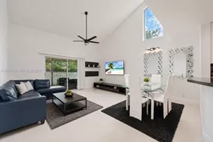 15723 Woodgate Pl, Sunrise, FL 33326 - Photo 2