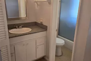 490 SE 19th Ave, Pompano Beach, FL 33060 - Photo 8