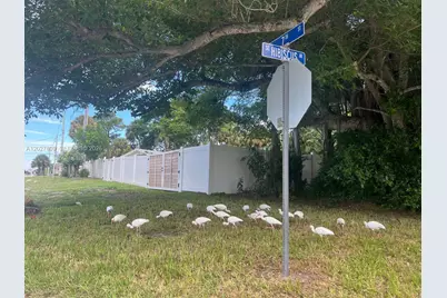 1023 SE 7th St, Stuart, FL 34996 - Photo 12