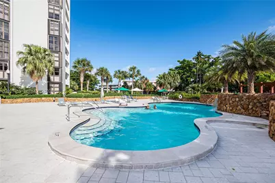4000 Towerside Ter #604, Miami, FL 33138 - Photo 30