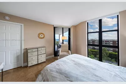 4000 Towerside Ter #604, Miami, FL 33138 - Photo 12