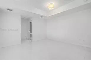 1080 Brickell Ave, Miami, FL 33131 - Photo 18