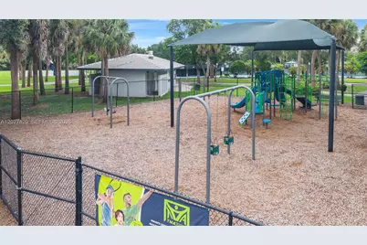 749 NW 208th Way, Pembroke Pines, FL 33029 - Photo 28