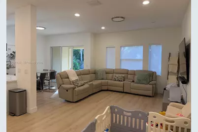 6024 NW 118th Dr, Coral Springs, FL 33076 - Photo 4