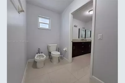 9837 NW 123rd Ter, Hialeah Gardens, FL 33018 - Photo 22
