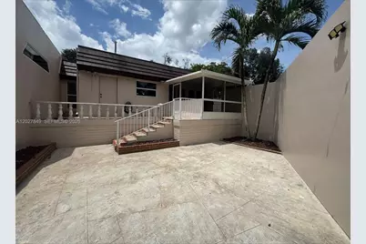 7420 Big Cypress Dr, Miami Lakes, FL 33014 - Photo 20