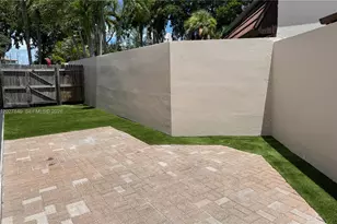 7420 Big Cypress Dr, Miami Lakes, FL 33014 - Photo 22