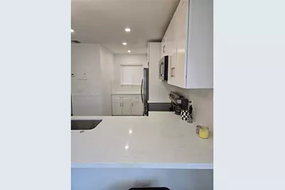 2514 Taylor St #10, Hollywood, FL 33020 - Photo 2