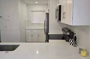 2514 Taylor St, Hollywood, FL 33020 - Photo 2