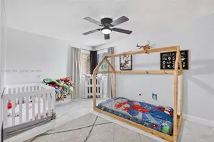 566 N University Dr, Plantation, FL 33324 - Photo 30