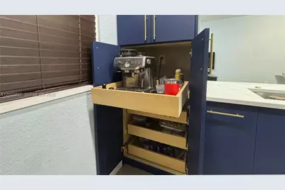 1962 SW 60th Ave, North Lauderdale, FL 33068 - Photo 10