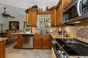 10237 SW 12th St, Pembroke Pines, FL 33025 - Photo 16