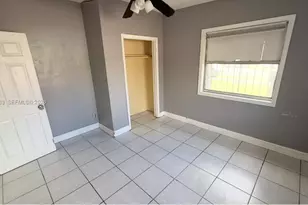 544 NW 10th St, Florida City, FL 33034 - Photo 10