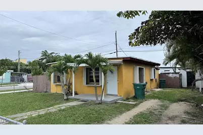 544 NW 10th St, Florida City, FL 33034 - Photo 2