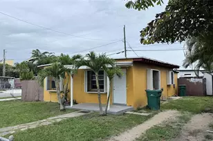544 NW 10th St, Florida City, FL 33034 - Photo 2