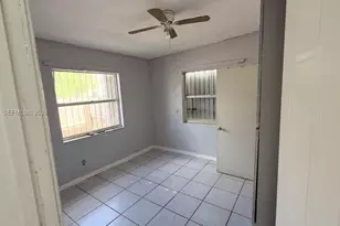 544 NW 10th St, Florida City, FL 33034 - Photo 12