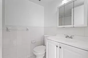 4713 NW 7th St, Miami, FL 33126 - Photo 14