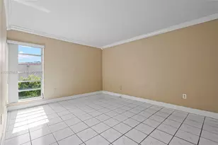 4713 NW 7th St, Miami, FL 33126 - Photo 16