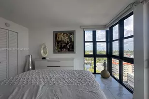 2555 Collins Ave, Miami Beach, FL 33140 - Photo 14