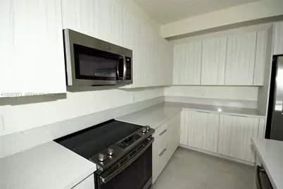 4700 NW 84th Ave #18, Doral, FL 33166 - Photo 8
