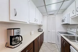 201 178th Dr, Sunny Isles Beach, FL 33160 - Photo 24