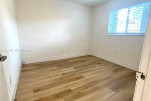 2212 W 74th St, Hialeah, FL 33016 - Photo 32