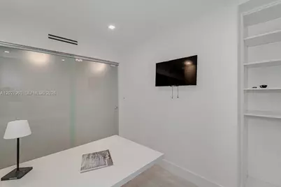 2301 Collins Ave #739, Miami Beach, FL 33139 - Photo 8