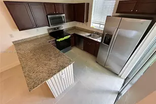 [Address not provided], Miami, FL 33187 - Photo 12