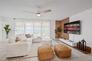 8101 W Lake Dr, Lake Clarke Shores, FL 33406 - Photo 4
