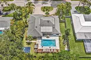 8101 W Lake Dr, Lake Clarke Shores, FL 33406 - Photo 2