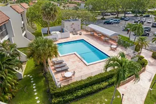 301 Racquet Club Rd, Weston, FL 33326 - Photo 14
