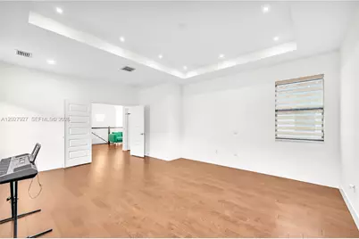 10250 NW 76th Ter, Doral, FL 33178 - Photo 22