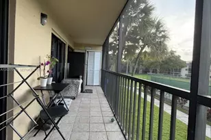 8415 SW 107th Ave, Miami, FL 33173 - Photo 14
