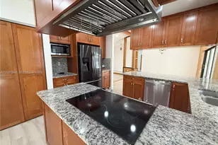 9788 NW 3rd Manor, Coral Springs, FL 33071 - Photo 6