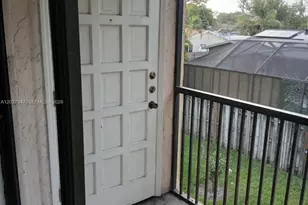 9141 NW 1st Ct, Pembroke Pines, FL 33024 - Photo 6