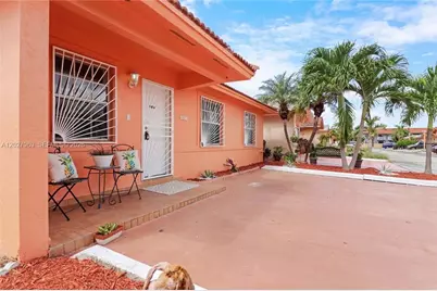 2250 W 74th Pl #8C, Hialeah, FL 33016 - Photo 16