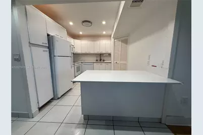 9273 Collins Ave #503, Surfside, FL 33154 - Photo 2