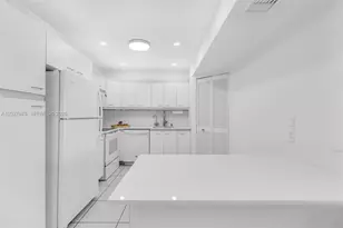 9273 Collins Ave, Surfside, FL 33154 - Photo 6