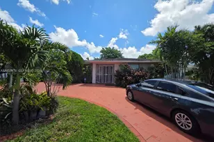 16825 NW 74th Ave, Hialeah, FL 33015 - Photo 2